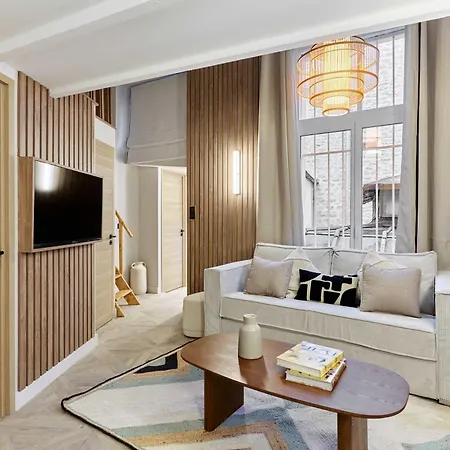 Superb 3-bedroom Flat Near The Moulin Rouge And Montmartre Appartamento