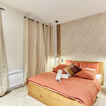 Superb 3-bedroom Flat Near The Moulin Rouge And Montmartre Appartamento Parigi