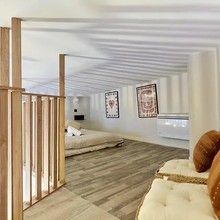 Superb 3-bedroom Flat Near The Moulin Rouge And Montmartre Appartamento *